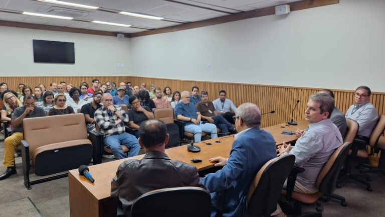 Filiados do Sindsalba esclarecem dúvidas sobre o Asfeb Saúde em encontro na ALBA